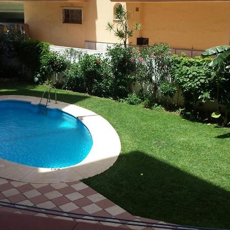 Beautiful Apartment In Third Line Beach Boliches Fuengirola Exteriér fotografie