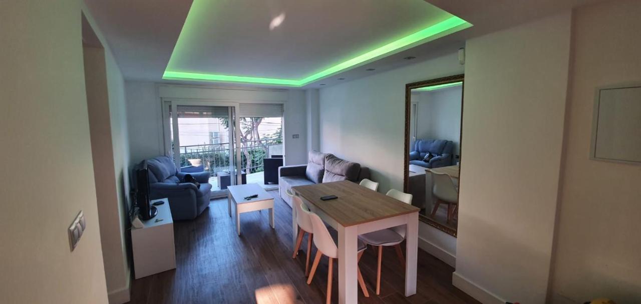 Beautiful Apartment In Third Line Beach Boliches Fuengirola Exteriér fotografie