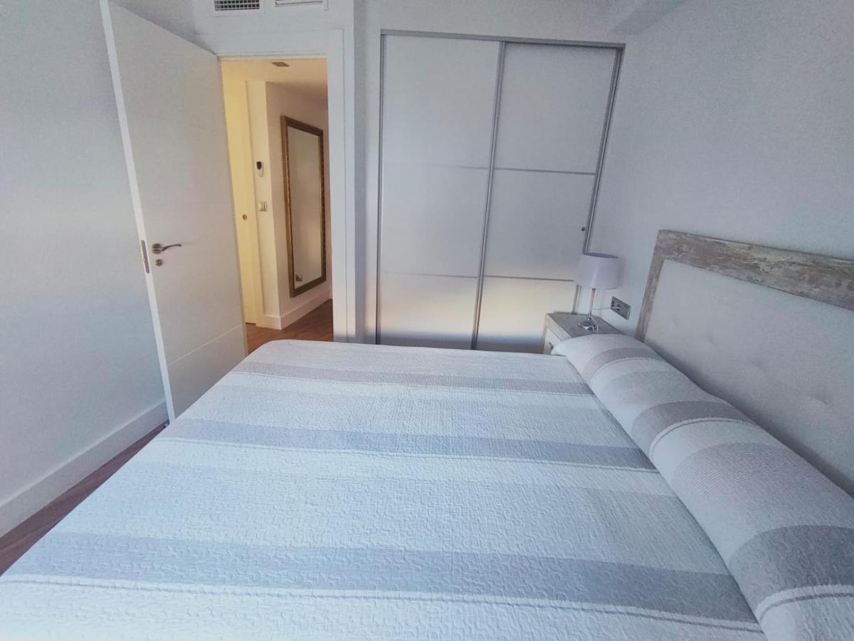 Beautiful Apartment In Third Line Beach Boliches Fuengirola Exteriér fotografie